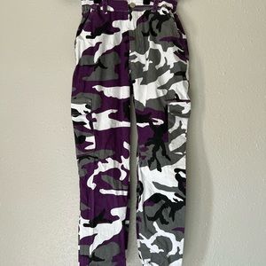 PURPLE CAMO CARGO JOGGER PANTS SIZE SMALL